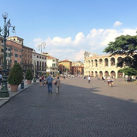 Luxury Verona Apartment City Centre Exterior photo